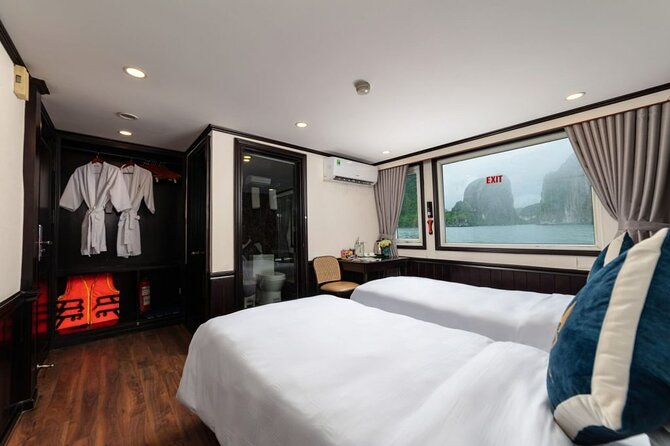 BEST Halong Bay Cruise 2 days 1 night - 5 stars - Meals, cooking, and time aboard