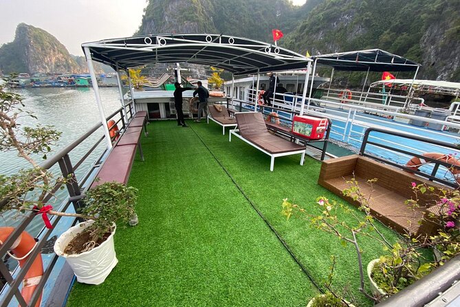 Best love - Full Day Boat Tour to Lan Ha Bay and Ha Long Bay - 12:30 pm: Vietnamese lunch on the boat