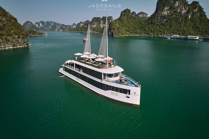 BEST SELLER: Ha Long Bay Luxury Cruise Day Tour - All Inclusive - Guides, staff, and the feel onboard