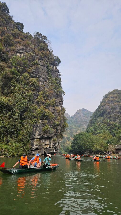Best Seller- Private Ninh Binh Day Tour from Hanoi - Many Options - Cycling Around the Tam Coc or Trang An Countryside