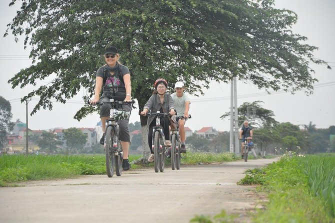 Bicycle Tours Hanoi: Full Day Bicycle Tour Hanoi Countryside - Fruit, market snacks, and a pause at lotus lake