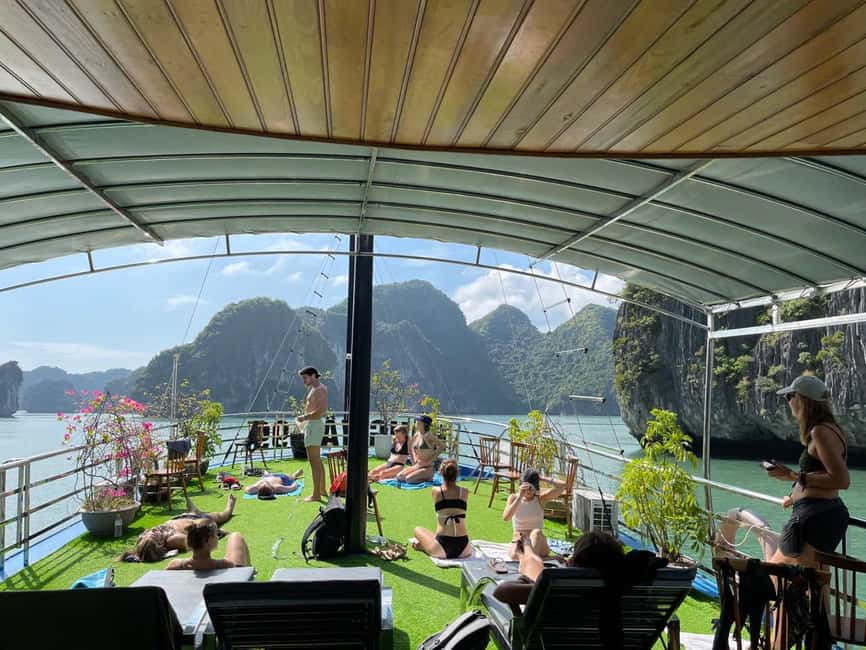 Cat Ba/Ha Noi: Lan Ha and Monkey Island Full Day Boat Trip - The return cruise and sunset tea