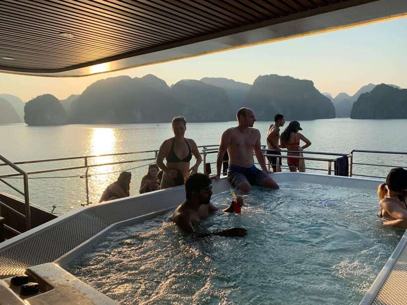 Cat Ba Island: Lan Ha Bay Full-Day with Luxury Cruise - Ba Trai Dao brings swimming, a slide, and a jacuzzi