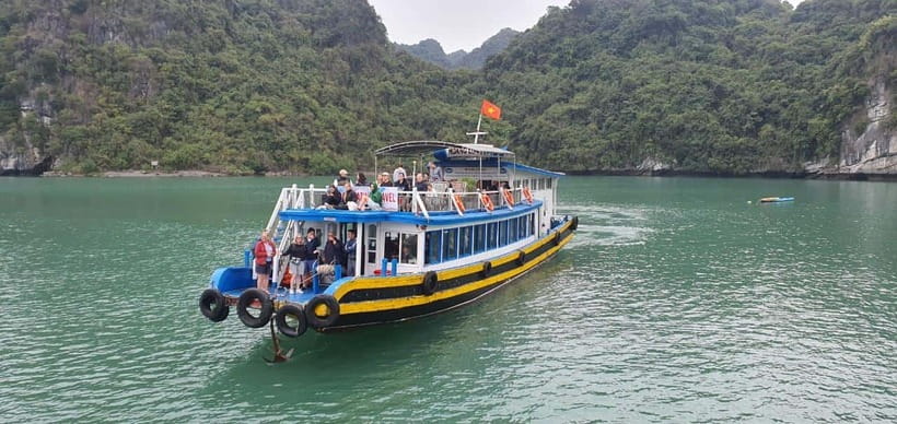 Cat Ba: Lan Ha, HaLong bay full day- biking, kayaking, lunch - Cave country and the kayaking change