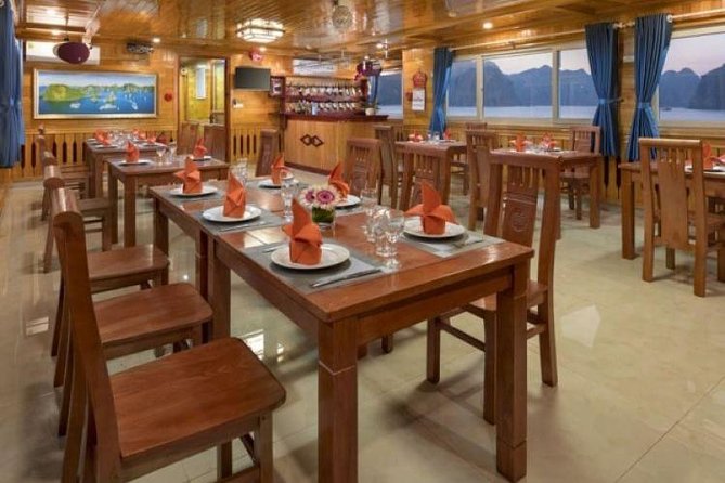 Catherine Cruise 2 Days/1 Night with 6 Star Cruise - The people who shape the cruise