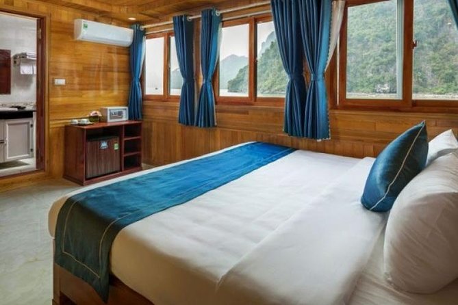 Catherine Cruise 2 Days/1 Night with 6 Star Cruise - Halong Bay, the first day on the water