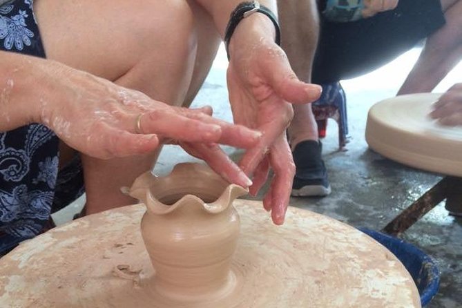 Craft Village Tour (Quang Phu Cau, Bat Trang, Chuong Conical,...) - How the private format affects the day