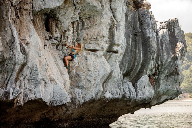 Deep Water Solo - What deep-water soloing in Lan Ha Bay feels like
