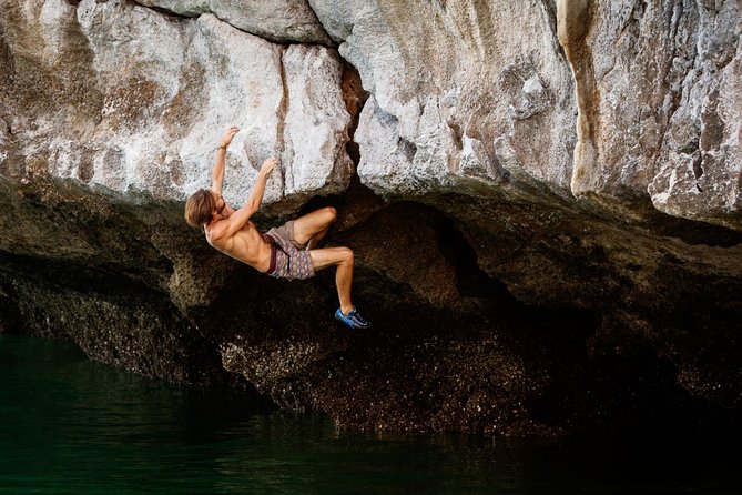 Deep Water Solo - Choosing your first route above the water