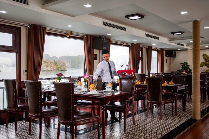 Dora Cruise - Luxury 5 Star Cruise in Halong Bay & Lan Ha Bay (2D1N) - Day one: Ha Long Bay and the route toward Lan Ha