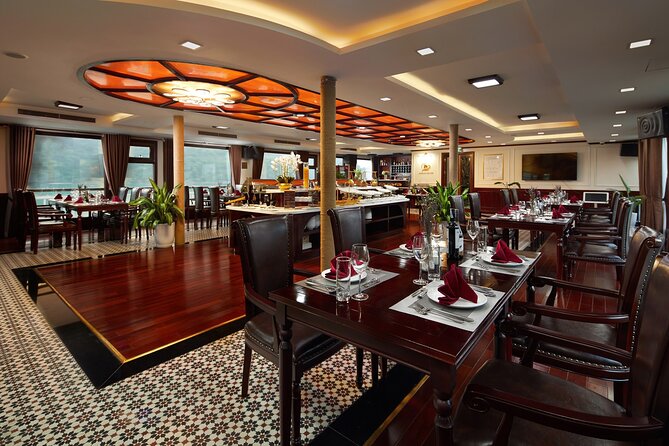 Dora Cruise - Luxury 5 Star Cruise in Halong Bay & Lan Ha Bay (2D1N) - Timing, weather, and the practical trade-offs