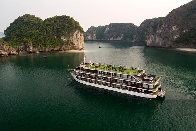 Doris Cruise 5 star cruise 3 days visiting Halong - Lan Ha Bay - Why Lan Ha Bay makes this route different