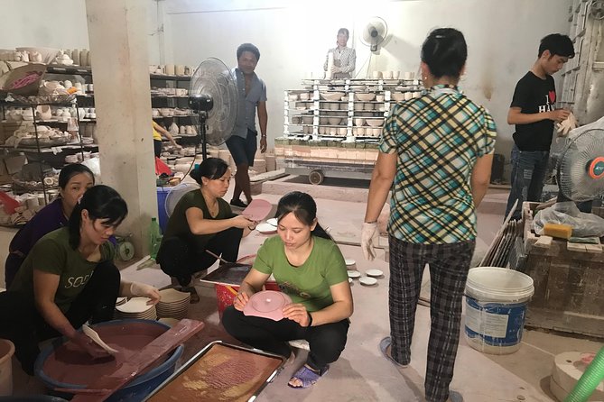 Explore Bat trang village & Ceramics factories with local guide - Making your own pottery