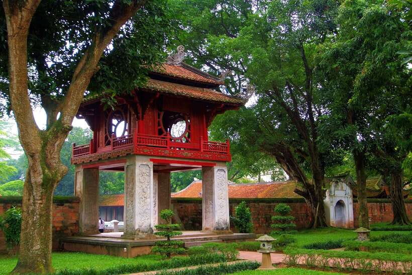 Explore Hanoi Old City By Cycling Tour With Small Groups - Starting beside West Lake and Tran Quoc Pagoda