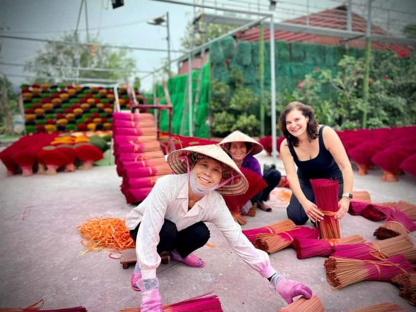 From Ha Noi: Perfume Pagoda & Quang Phu Cau Incense Village - From Hanoi to the Yen River
