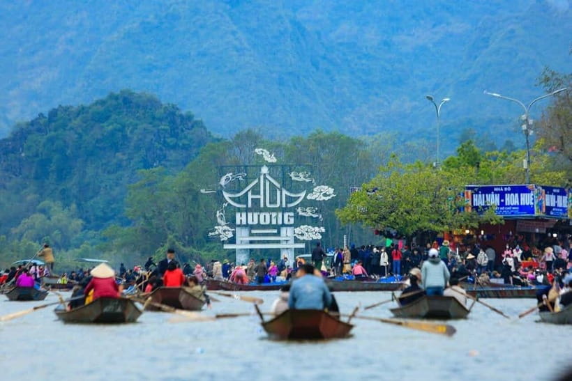 From Ha Noi: Perfume Pagoda & Quang Phu Cau Incense Village - Cable car or hike to Huong Tich Cave