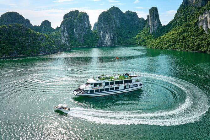 From Hanoi: 1-Day Halong 5-Star Cruises with Big & Small Groups - Key points before you book