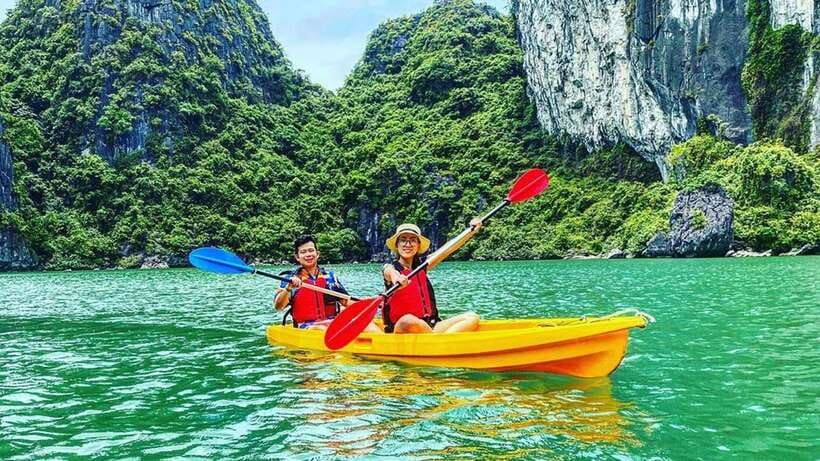 From Hanoi: 1 -Day Halong Bay Cruise With Big & Small Groups - Luon Cave offers the most active choice