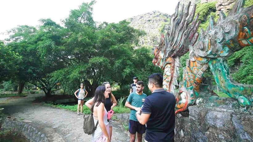 From Hanoi: 1-Day Ninh Binh Highlights Tour with Lunch - Bai Dinh Pagoda or Hoa Lu ancient citadel