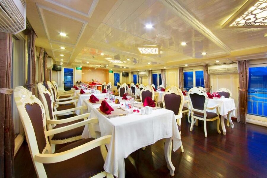 From Hanoi: 2-Day Bai Tu Long Bay Luxury Cruise with Jacuzzi - Cabins, comfort, and the small compromises