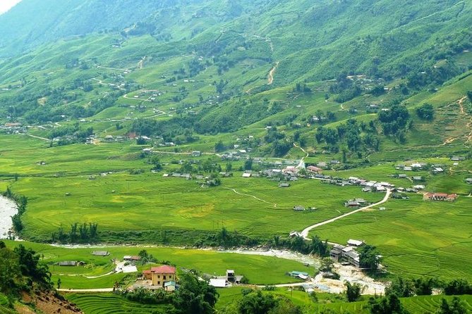 From Hanoi: 2-Day Overnight Sapa Tour by Luxury Van Limousine - Meals are included, but keep expectations practical