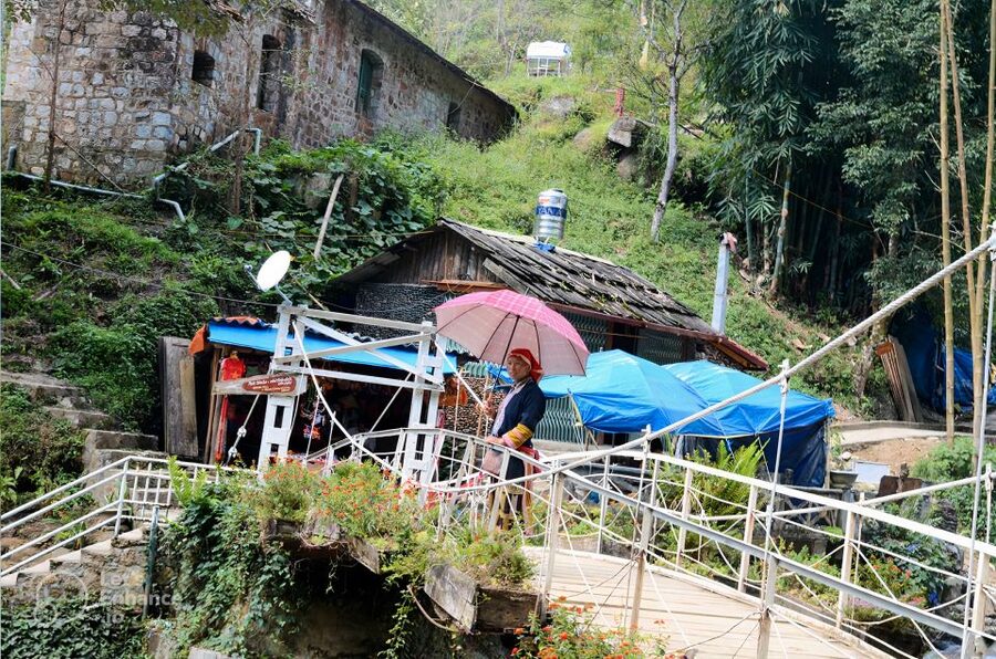 From Hanoi: 2-Day Sapa-Fansipan Peak & Trek & Ha Giang Bus - Food, hotel, and group comfort