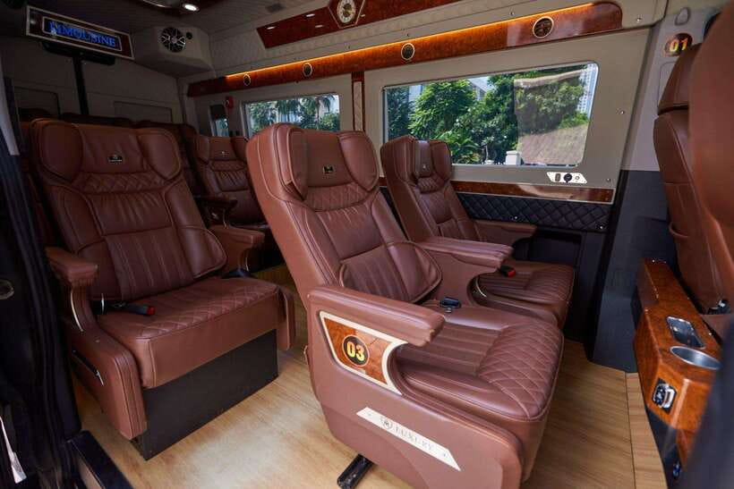 From Hanoi: 2-Day Sapa Trek Tour - Luxury Limousine Transfer - The long road from Hanoi to Sapa