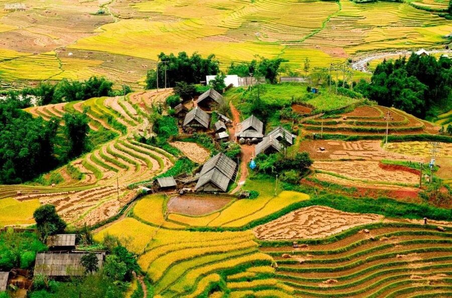 From Hanoi: 2-Day Sapa Trekking Trip with Homestay & Meals - A waterfall break before Ta Van