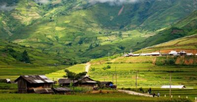 2-Day Sapa Trekking Trip with Homestay & Meals