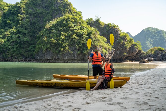 From Hanoi: 2D1N Ha Long Bay Deluxe Cruise with Bus Limousine - Pearl farming and kayaking