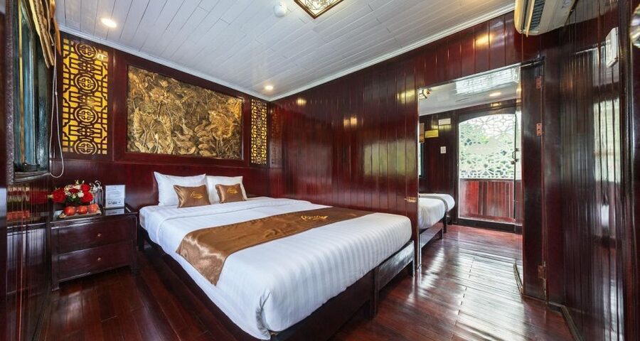 From Hanoi: 3-Day and 2-Night Cruise Stay at Bai Tu Long Bay - Vung Vieng Floating Village on the final morning