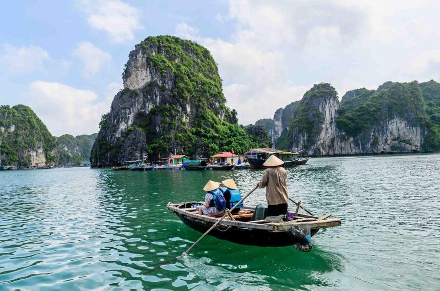 From Hanoi: 3-Day Luxury Tour Ninh Binh & Ha Long Bay Cruise - Food, comfort, and what the price really buys