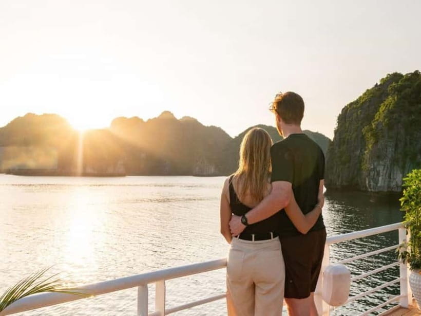 From Hanoi : 4-day Ninh Binh-Halong Bay Cruise with Balcony - Should you book it?
