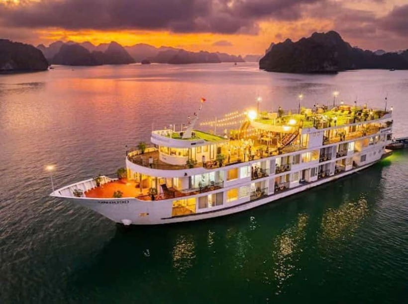 From Hanoi : 4-day Ninh Binh-Halong Bay Cruise with Balcony - Day 2: Your own pace around Trang An