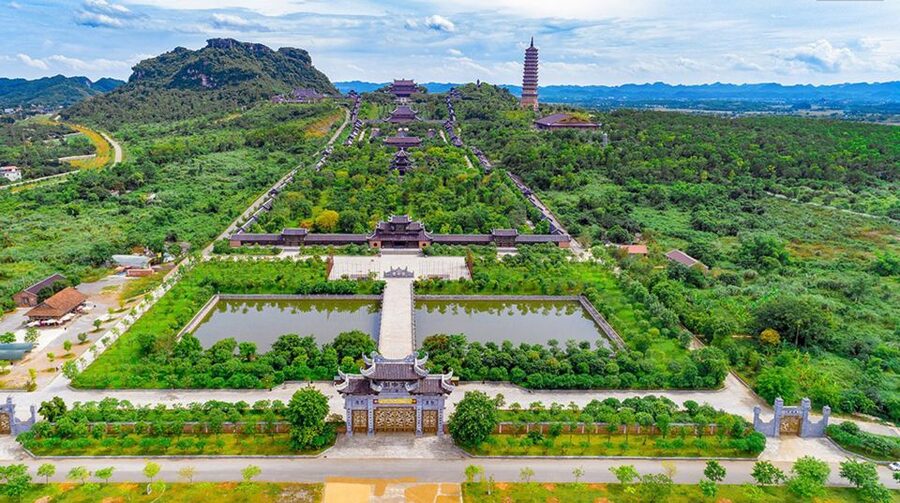 From Hanoi: Bai Dinh, Trang An, and Mua Cave Full-Day Tour - What to pack and wear