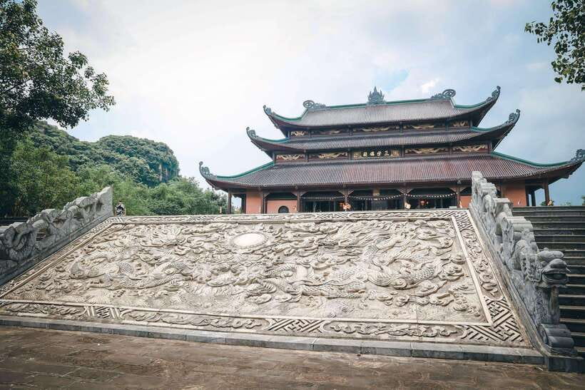 From Hanoi: Bai Dinh, Trang An Mua Cave - A Scenic Day Tour - Vietnamese buffet lunch in Ninh Binh