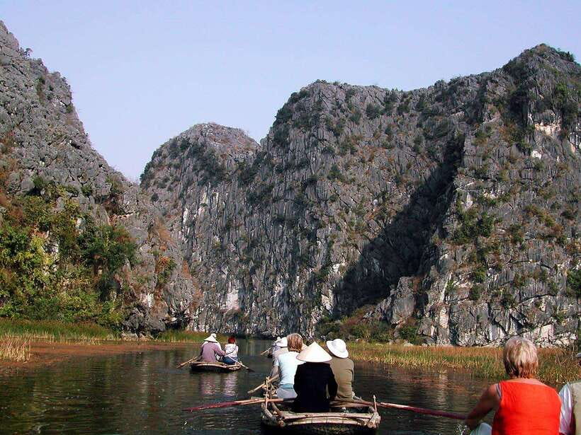 From Hanoi: Bai Dinh, Trang An Mua Cave - A Scenic Day Tour - The ride back to Hanoi