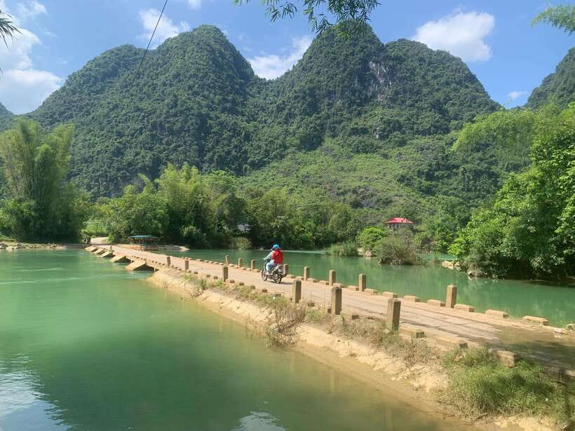 From Hanoi: Ban Gioc Waterfall - Local Villages 2nights/1day - Lunch near Ban Gioc