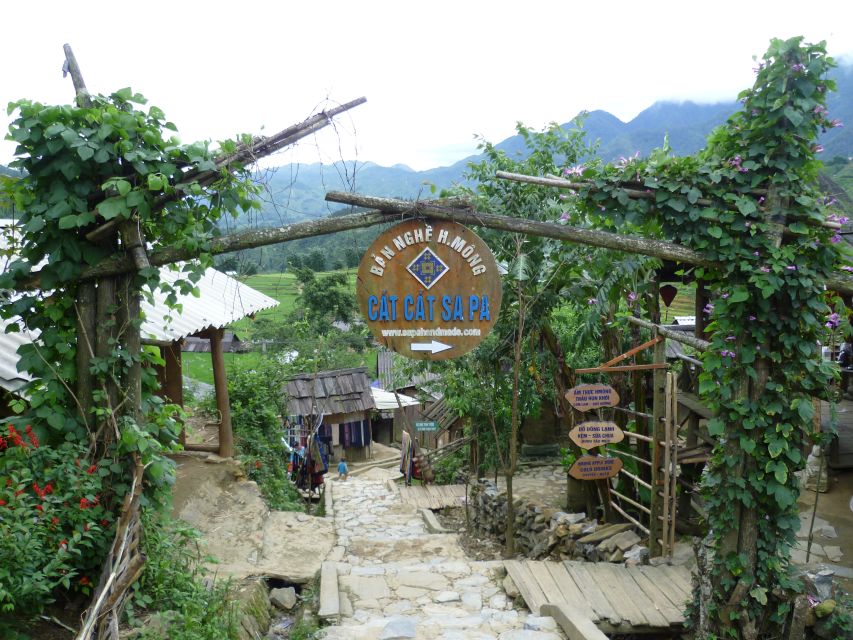 From Hanoi: Explore Sapa 2-Day Tour - Cat Cat Village and the Black Hmong valley