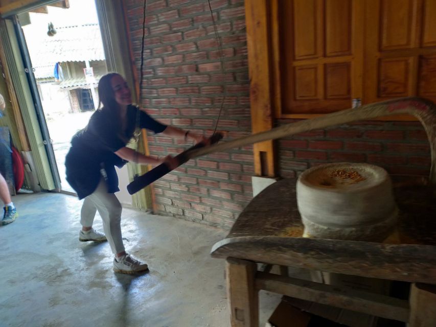From Hanoi: Guided 2-Day Tour of Sa Pa with Lunch & Dinner - The practical rhythm of the two days