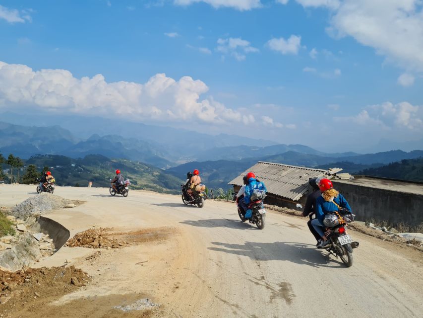 From Hanoi: Ha Giang Loop 4-Night 4-Day with Easy Rider - Day 1: Chin Khoanh Pass and the Hmong King’s Palace