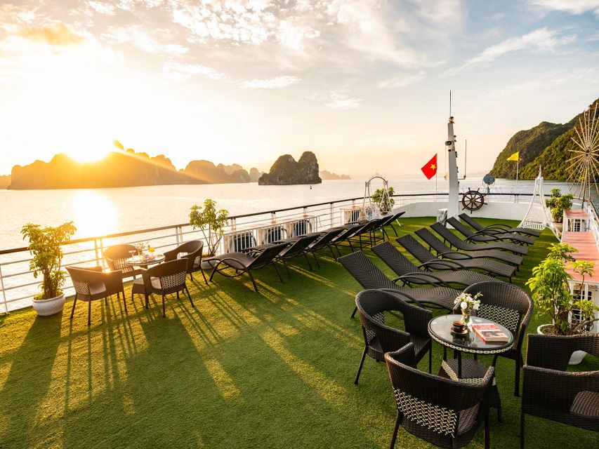 From Hanoi: Ha Long Bay 5-star Day Cruise with Buffet Lunch - Cruising into Ha Long Bay