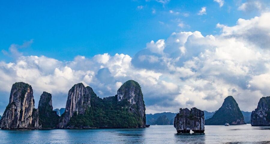 From Hanoi: Halong Bay Day Trip with Lunch and Transfers - Why this Halong Bay day trip works