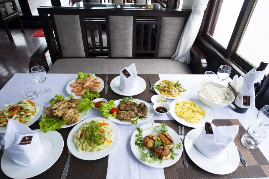 From Hanoi: Halong day trip, Route 2, 6hours, Small group - Is the small-group format worth it?