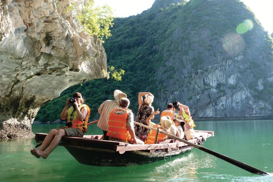 From Hanoi: Halong day trip, Route 2, 6hours, Small group - The return cruise to Tuan Chau