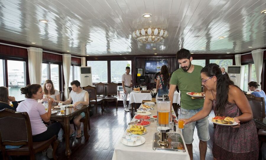 From Hanoi: Halong Explorer 3-Day Deluxe Cruise - Day three: Sung Sot Cave and the return cruise