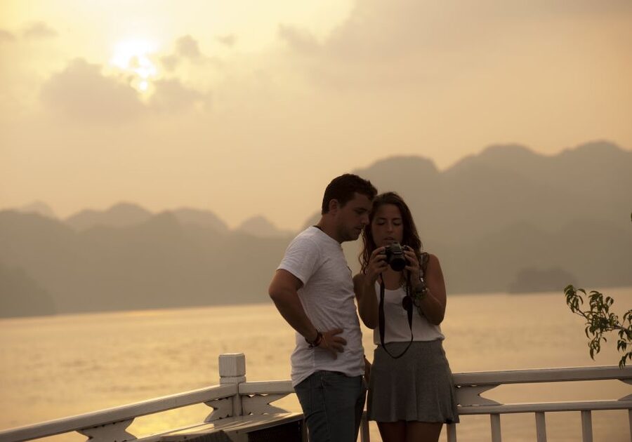 From Hanoi: Halong Explorer 3-Day Deluxe Cruise - How crowded is Ha Long Bay?