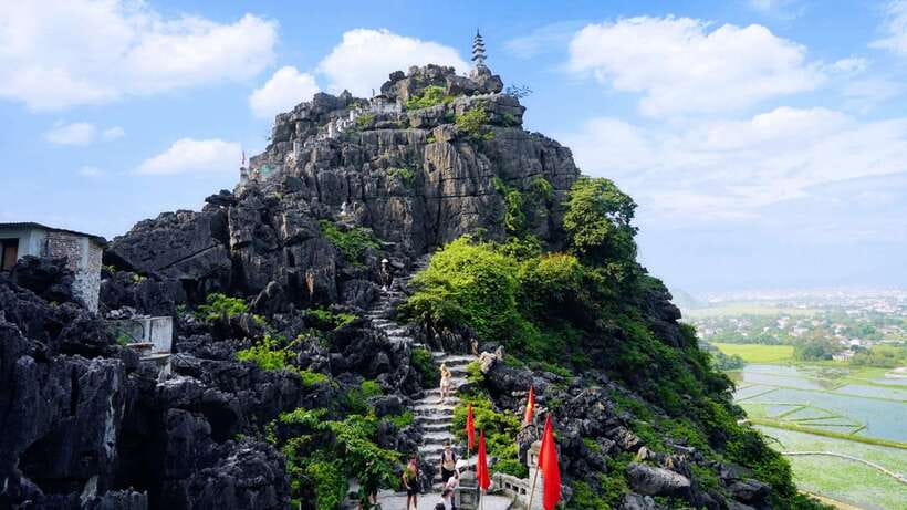 From Hanoi: Hoa Lu/Bai Dinh-Tam Coc/Trang An-Mua Cave Tours - The Trang An boat ride: the reason to go