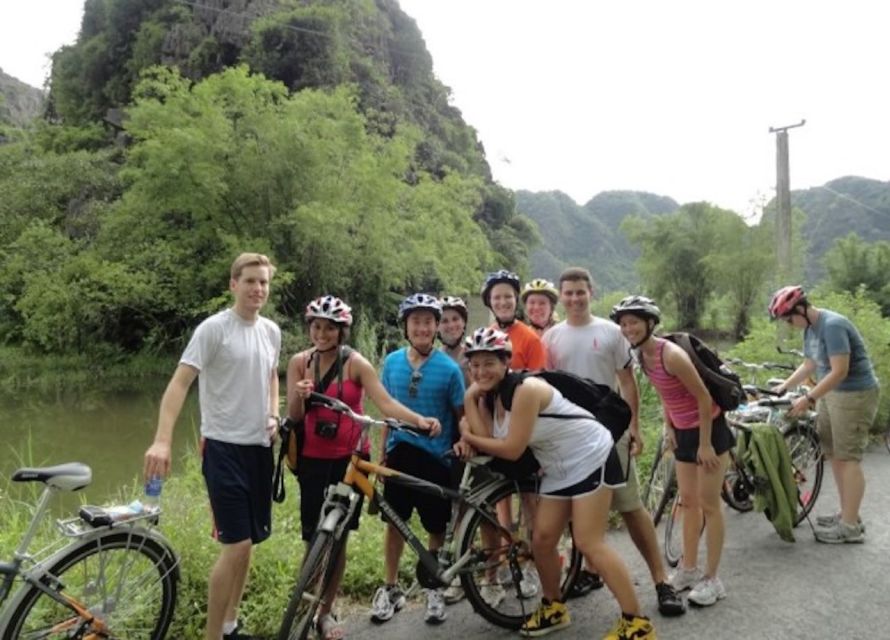 From Hanoi: Hoa Lu, Hang Mua Hike, Tam Coc Boat, and Lunch - What the $43 price really includes