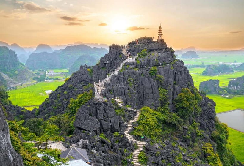 From Hanoi: Hoa Lu, Tam Coc, Mua Cave & Cycling in Ninh Binh - Hoa Lu and the temples of Vietnam’s early rulers